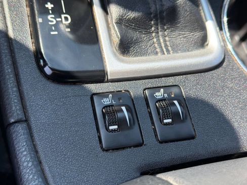 Used 2015 Toyota Highlander XLE FWD image 19