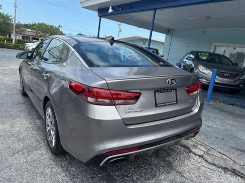 Used 2017 Kia Optima SX FWD image 3