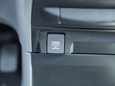 Used 2018 Honda Odyssey LX image 21