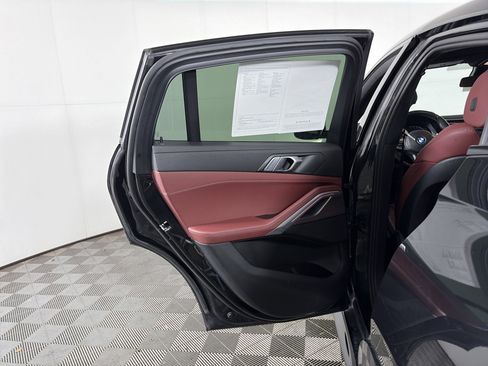 Used 2021 BMW X6 xDrive40i w/ M Sport Package image 35