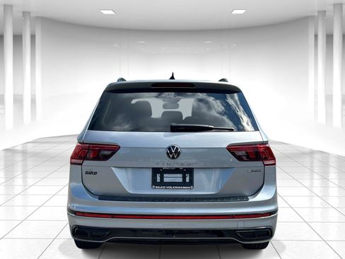 Certified 2023 Volkswagen Tiguan SE R-Line AWD/4WD image 4