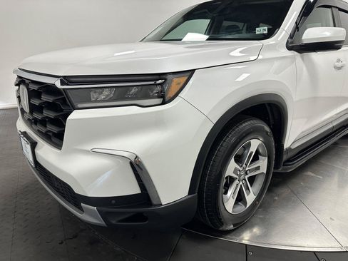 Certified 2024 Honda Pilot EX-L image 7
