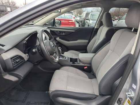 Used 2025 Subaru Outback Premium image 15