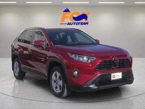 Used 2019 Toyota RAV4 XLE image 7