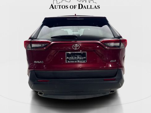 Used 2021 Toyota RAV4 XLE image 7