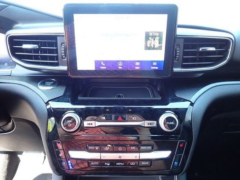 Used 2022 Ford Explorer ST w/ Equipment Group 401A AWD/4WD image 15