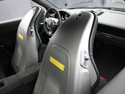 Certified 2015 Porsche 911 GT3 RWD image 24