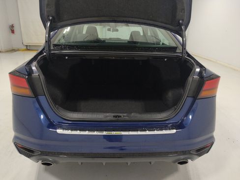 Used 2023 Nissan Altima 2.5 SR AWD/4WD image 29