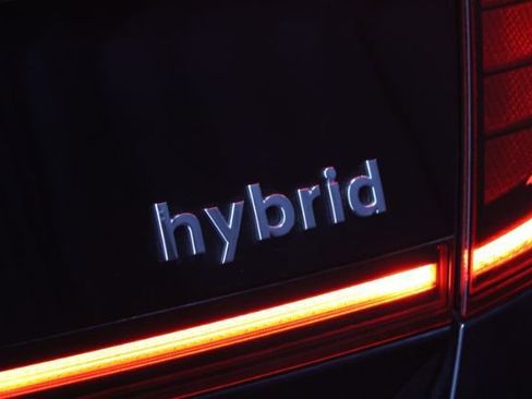 Used 2023 Hyundai Sonata Limited w/ Cargo Package image 8