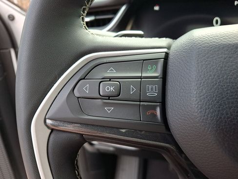 Certified 2023 Jeep Grand Cherokee Altitude AWD/4WD image 22