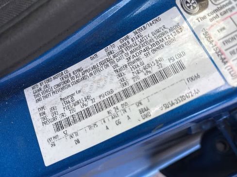 Used 2011 Ford Fiesta SE w/ 201A Rapid Spec Order Code image 12