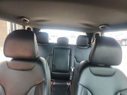 Used 2024 Jeep Compass Limited image 19