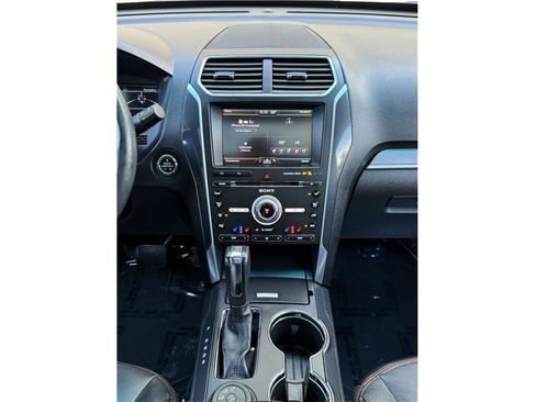 Used 2016 Ford Explorer Sport w/ Equipment Group 401A AWD/4WD image 12