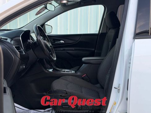 Used 2019 Chevrolet Equinox LT FWD image 9