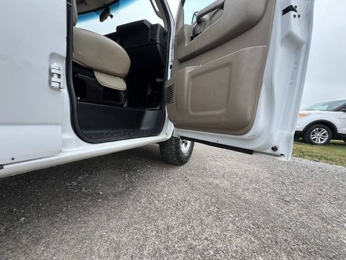 Used 2020 Chevrolet Express 2500 Extended w/ Enhanced Convenience Package RWD image 16