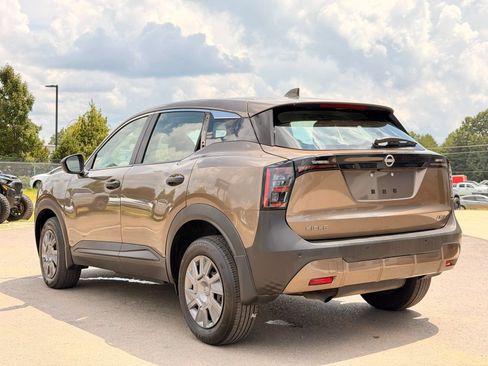 Used 2025 Nissan Kicks S AWD/4WD image 11