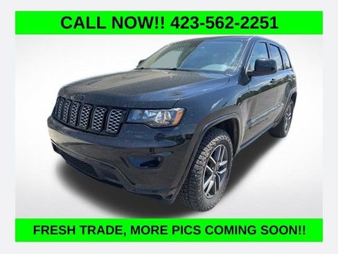 Used 2022 Jeep Grand Cherokee Laredo X AWD/4WD image 1