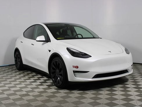 Used 2022 Tesla Model Y Performance image 24