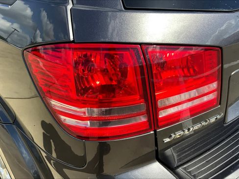 Used 2018 Dodge Journey SE w/ Connectivity Group image 26