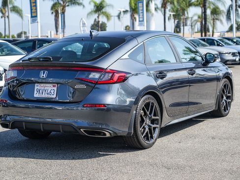 Used 2024 Honda Civic Sport Touring image 9