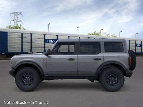 New 2026 Ford Bronco Badlands AWD/4WD image 3