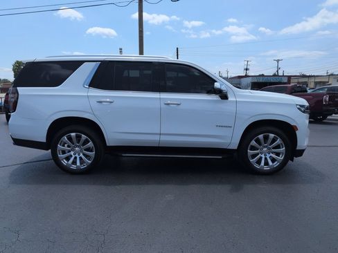 Used 2021 Chevrolet Tahoe Premier w/ Premium Package AWD/4WD image 6
