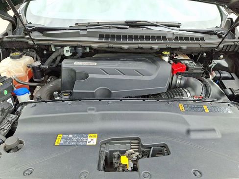 Used 2019 Ford Edge ST w/ Equipment Group 401A AWD/4WD image 29