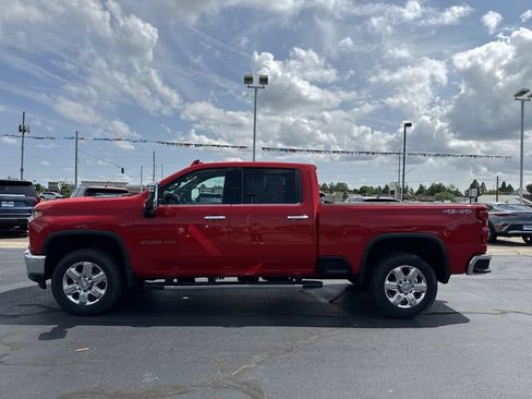 Certified 2020 Chevrolet Silverado 2500 LTZ w/ LTZ Premium Package AWD/4WD image 2