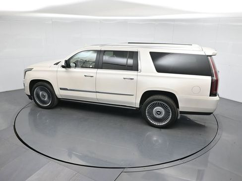 Used 2015 Cadillac Escalade ESV Platinum image 44