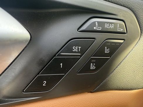 Used 2019 BMW X7 xDrive50i w/ Premium Package image 13