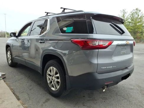 Used 2019 Chevrolet Traverse LT image 3