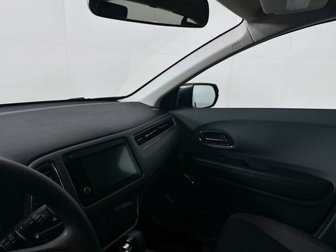 Used 2022 Honda HR-V EX image 11
