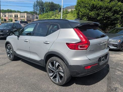 Used 2023 Volvo XC40 B5 Ultimate w/ Climate Package AWD/4WD image 8