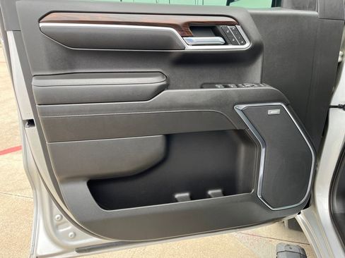 Used 2022 GMC Sierra 1500 SLT w/ SLT Convenience Package image 13