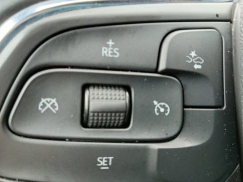 Used 2025 Buick Envista Sport Touring FWD image 10