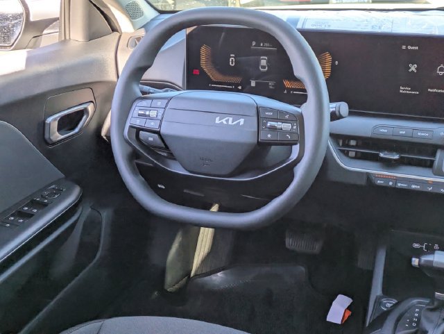 Certified 2025 Kia K4 FWD image 15
