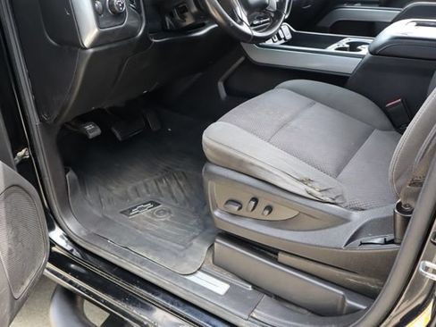 Used 2018 Chevrolet Silverado 1500 LT w/ All Star Edition AWD/4WD image 19
