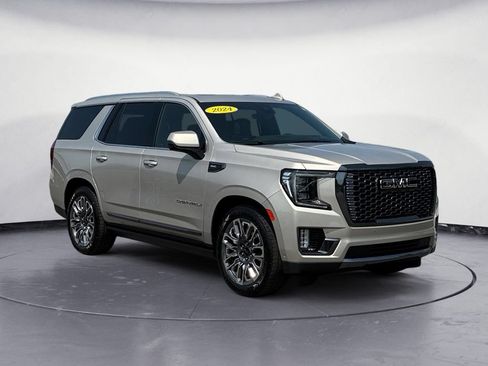 Used 2024 GMC Yukon Denali Ultimate AWD/4WD image 7
