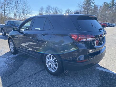 Used 2024 Chevrolet Equinox LS w/ LS Convenience Package AWD/4WD image 6