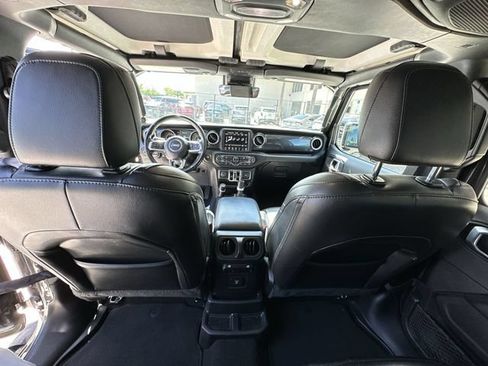 Used 2021 Jeep Wrangler Unlimited Sahara AWD/4WD image 29