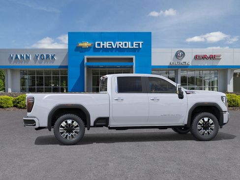 New 2026 GMC Sierra 2500 Denali w/ Denali Reserve Package image 29