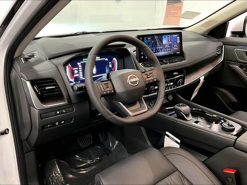 New 2026 Nissan Rogue Platinum w/ Platinum Premium Package image 7