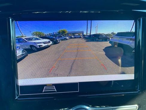 Certified 2023 Chevrolet Traverse LT image 26