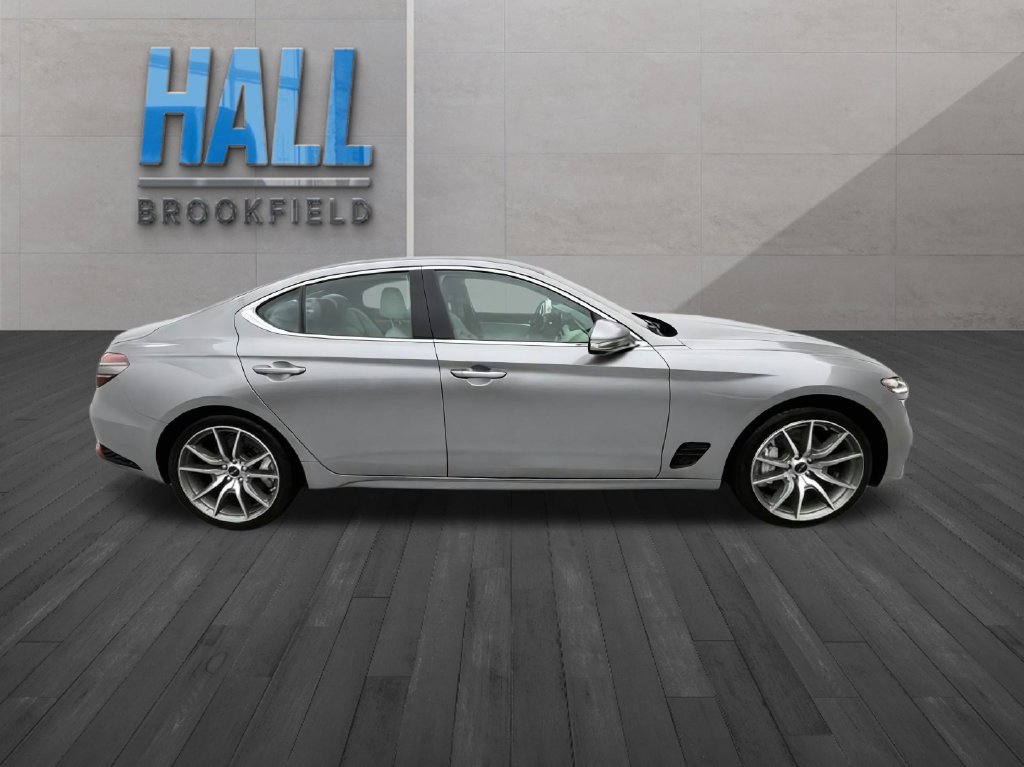 Used 2025 Genesis G70 2.5T AWD/4WD image 6