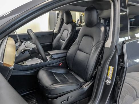 Used 2021 Tesla Model Y 2WD image 41