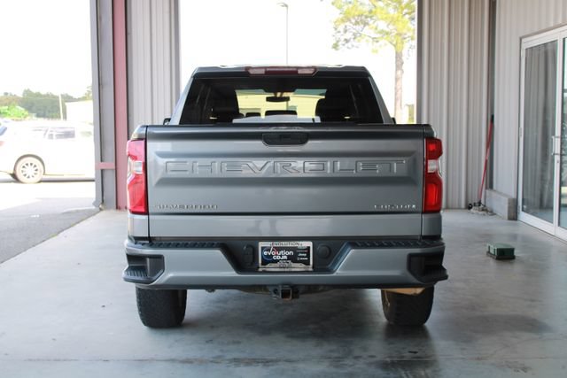 Used 2021 Chevrolet Silverado 1500 Custom w/ Safety Confidence Package RWD image 3