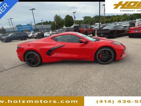 Certified 2022 Chevrolet Corvette Stingray Preferred Cpe w/ Engine Appearance Package RWD image 2
