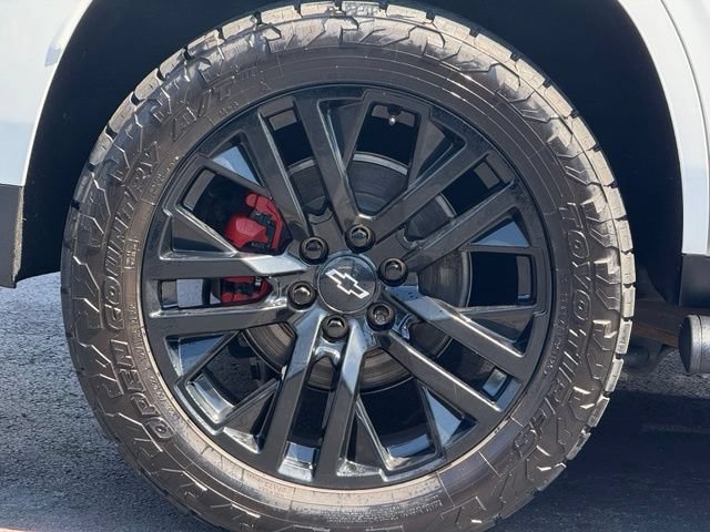 Used 2022 Chevrolet Tahoe Z71 w/ Luxury Package AWD/4WD image 11