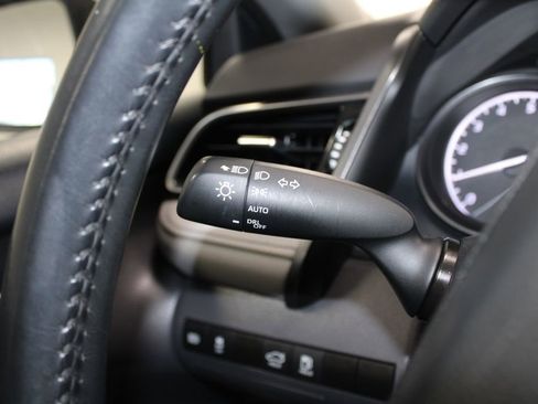 Used 2023 Toyota Camry SE image 36