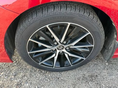 Used 2021 Toyota Camry SE FWD image 10